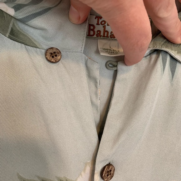 Men’s Tommy Bahama Silk Hawaiian Floral Button Down Shirt XL - Picture 5 of 12